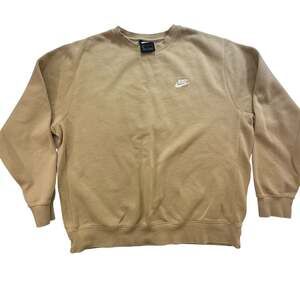 Nike Sportswear Club Fleece Crew Neck Sweatshirt in Khaki Beige